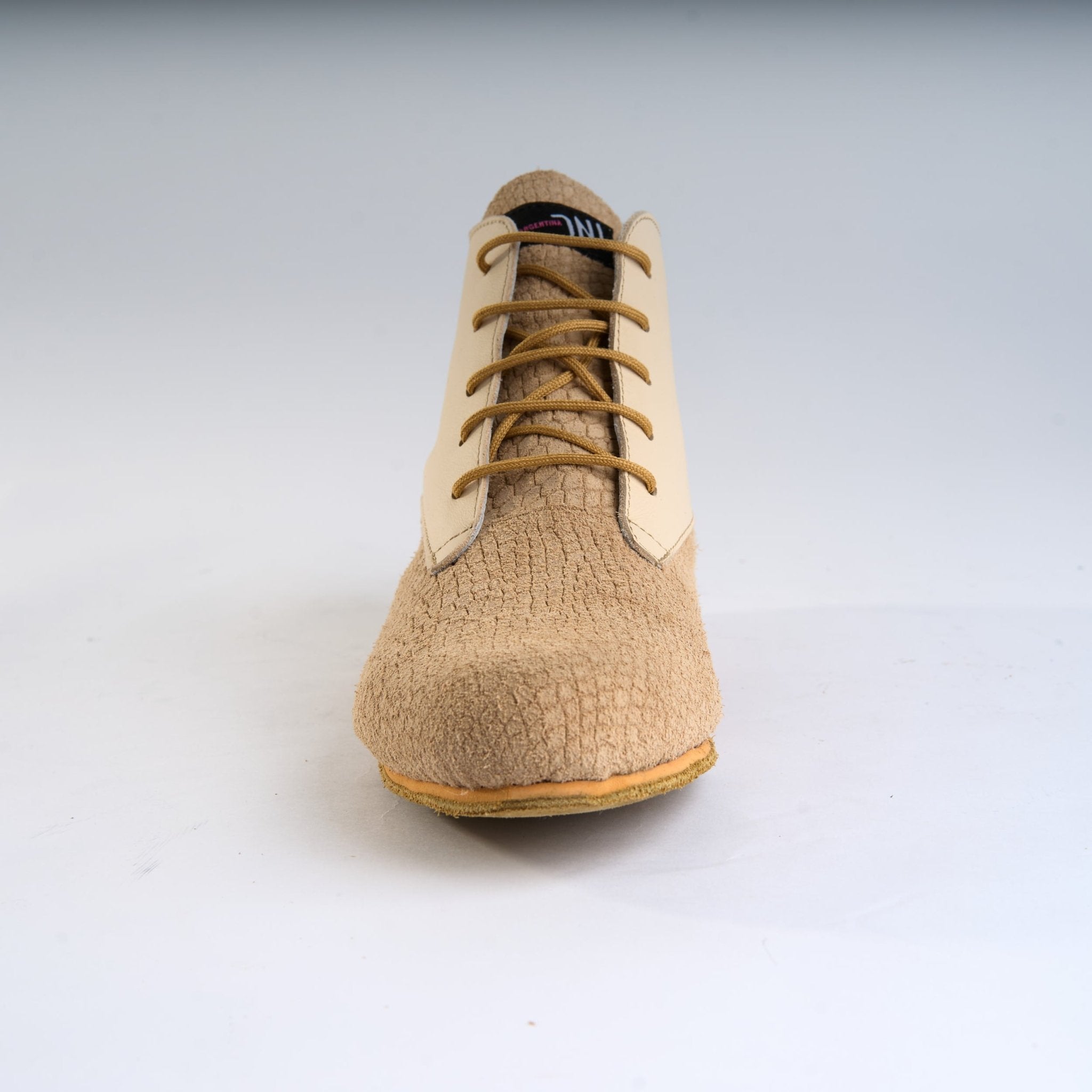 Cream and Beige Textured Leather - Handmade Tango Trainers - Gonzalo 9522 - DNI Tango Store